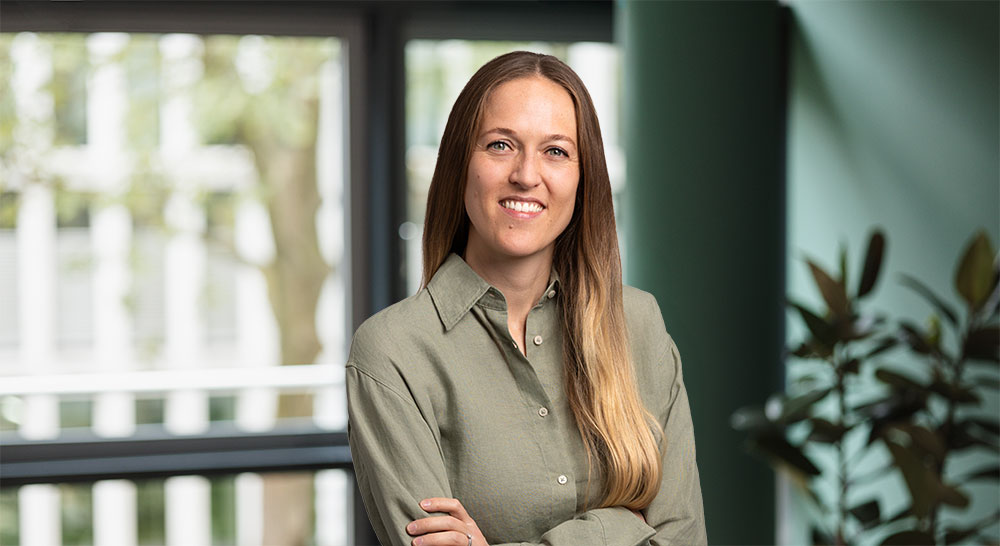 Portraitfoto von Susanne Schillo, Fachärztin für Psychiatrie und Psychotherapie in der calm Tagesklinik und Ambulanz Frankfurt